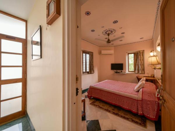 Hotel Arya Niwas : photo 8 de la chambre chambre value