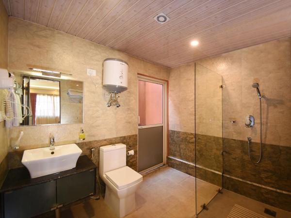 Hotel Jampa : photo 7 de la chambre suite exécutive - navette aéroport aller ou retour gratuite