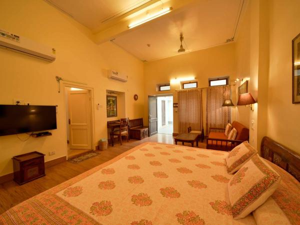 Hotel Arya Niwas : photo 1 de la chambre chambre familiale deluxe