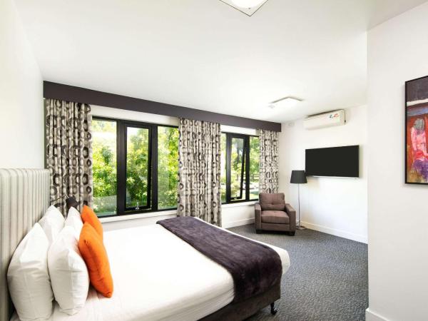 Comfort Hotel East Melbourne : photo 2 de la chambre suite lit king-size
