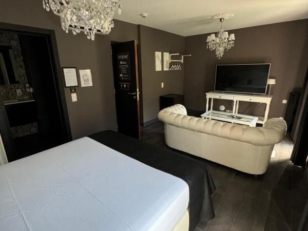 Hôtel Verone - Liège Centre : photo 7 de la chambre chambre double avec douche