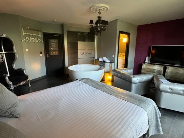 Hôtel Verone - Liège Centre : photo 5 de la chambre chambre double avec jacuzzi