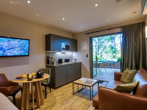 La Perle de Domme : photo 6 de la chambre studio avec terrasse