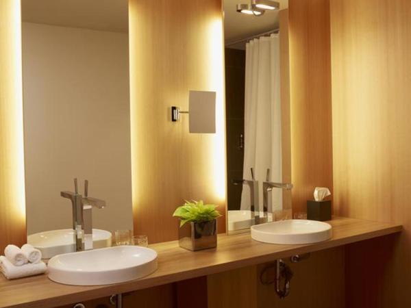 Le Germain Hotel Maple Leaf Square : photo 3 de la chambre chambre de luxe avec 2 lits queen-size