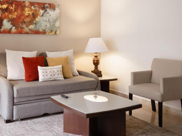 Hotel Guadalajara Plaza Ejecutivo : photo 3 de la chambre suite deluxe avec lit king-size