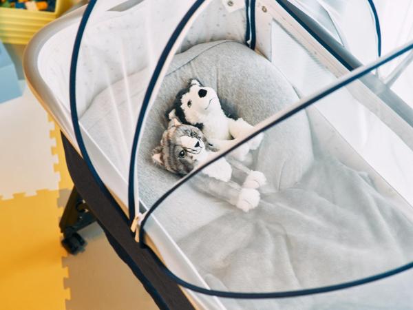 B/C APARTMENT 浅草花園通 レンタカー付ホテル : photo 8 de la chambre comfort family apartment with kids bed - no pets allowed (rental car included)