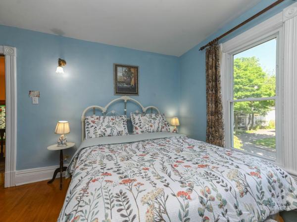 Niagara Inn Bed and Breakfast : photo 3 de la chambre hébergement english garden