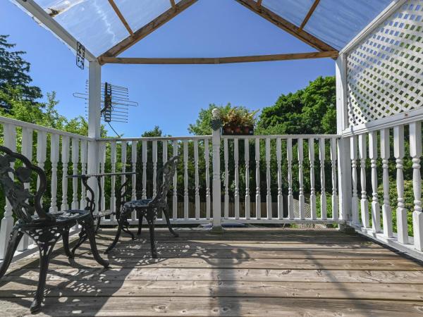Niagara Inn Bed and Breakfast : photo 7 de la chambre hébergement white orchid