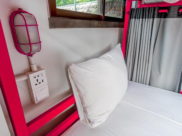 Slumber Party Beach Club and Resort Koh Phangan : photo 2 de la chambre lit dans dortoir mixte de 6 lits
