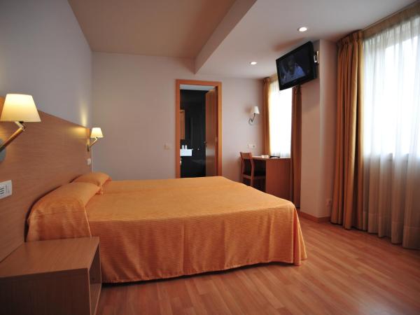 Hotel Windsor : photo 10 de la chambre chambre lits jumeaux