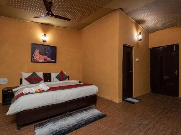 Arise Ethnic Village Resort : photo 1 de la chambre chambre double deluxe (2 adultes + 1 enfant)