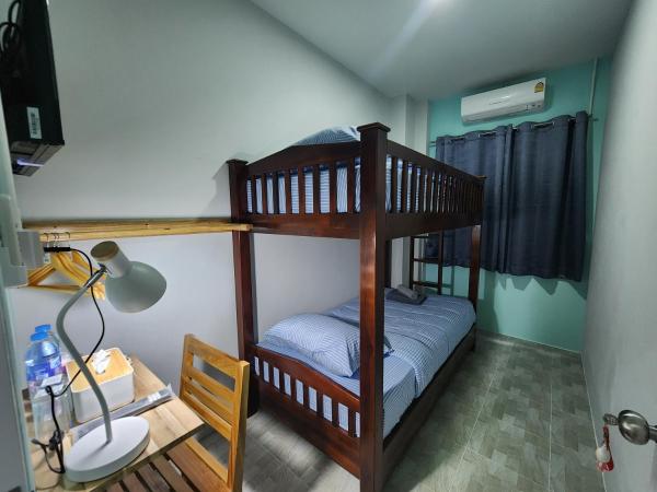 Up to Gu Station : photo 2 de la chambre chambre lits jumeaux avec salle de bains commune