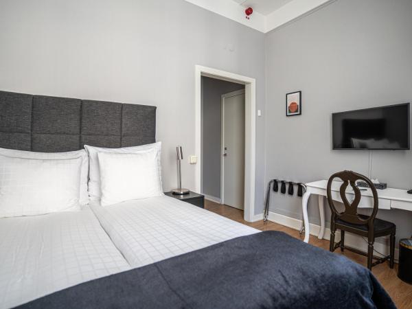 Queen's Hotel by First Hotels : photo 2 de la chambre petite chambre double