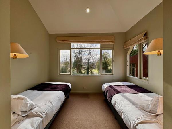 The Retreat : photo 10 de la chambre appartement - vue sur lac