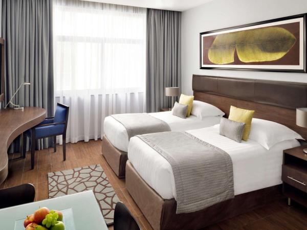 Mövenpick Hotel Apartments Al Mamzar Dubai : photo 1 de la chambre chambre lits jumeaux supérieure