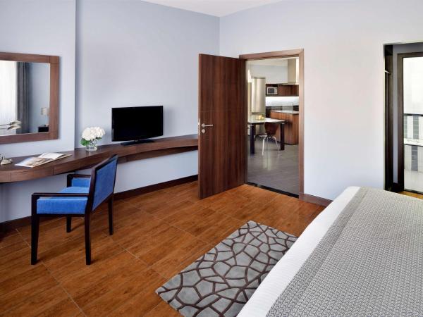 Mövenpick Hotel Apartments Al Mamzar Dubai : photo 2 de la chambre chambre lits jumeaux supérieure