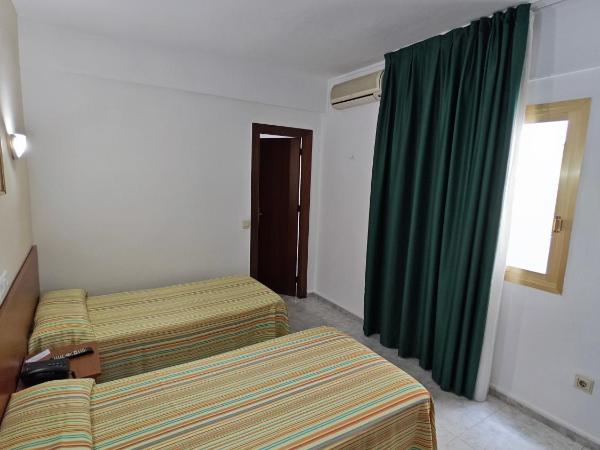 Hotel Camposol : photo 2 de la chambre chambre double ou lits jumeaux