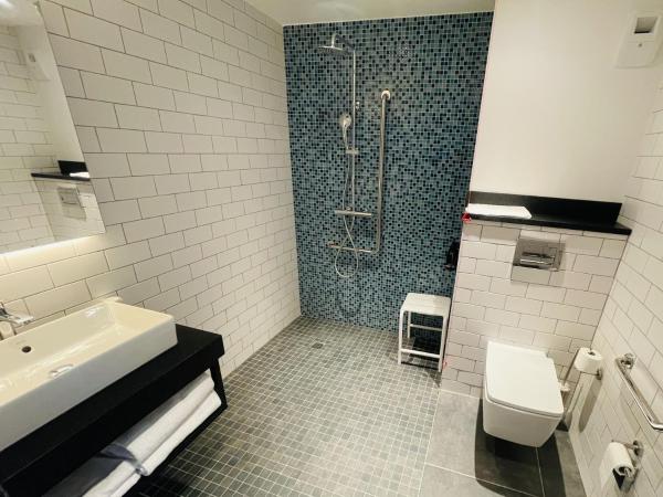 Holiday Inn Dijon Sud - Longvic by IHG : photo 4 de la chambre chambre lit queen-size standard - accessible aux personnes à mobilité réduite