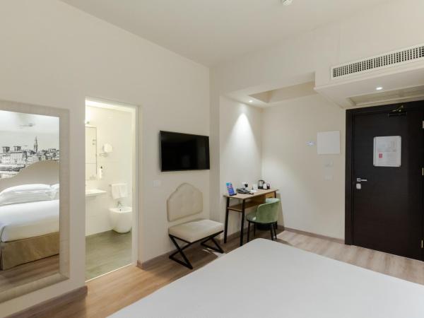 FH55 Grand Hotel Mediterraneo : photo 3 de la chambre chambre triple classique