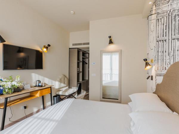 FH55 Grand Hotel Mediterraneo : photo 6 de la chambre chambre double ou lits jumeaux supérieure