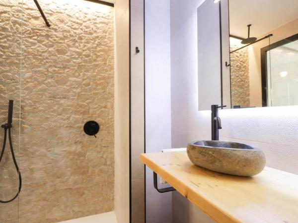Hostal Roca 26 : photo 2 de la chambre chambre double