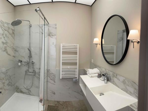 Bastide Saint Jérôme : photo 7 de la chambre chambre quadruple - vue sur jardin