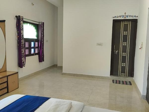 Rising Shemesh Home Stay : photo 3 de la chambre chambre double deluxe (2 adultes + 1 enfant)