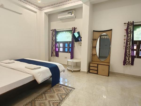 Rising Shemesh Home Stay : photo 1 de la chambre chambre double deluxe (2 adultes + 1 enfant)