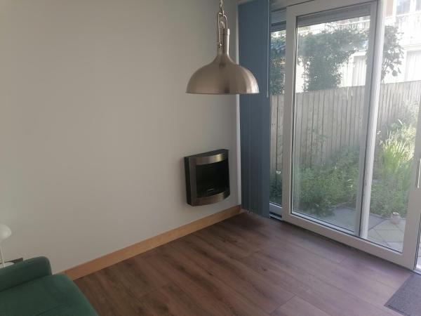 Garden house in Amsterdam : photo 3 de la chambre chambre double avec patio