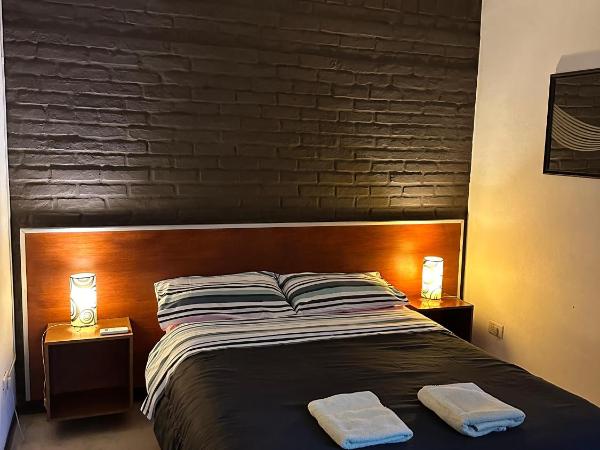 Hostel Carlos Gardel : photo 4 de la chambre chambre double standard avec salle de bains commune