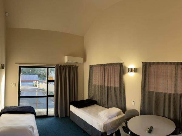 Rayland Epsom Motel : photo 1 de la chambre chambre familiale
