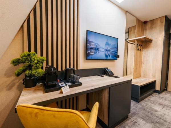 Hotel Auris : photo 3 de la chambre chambre double Économique