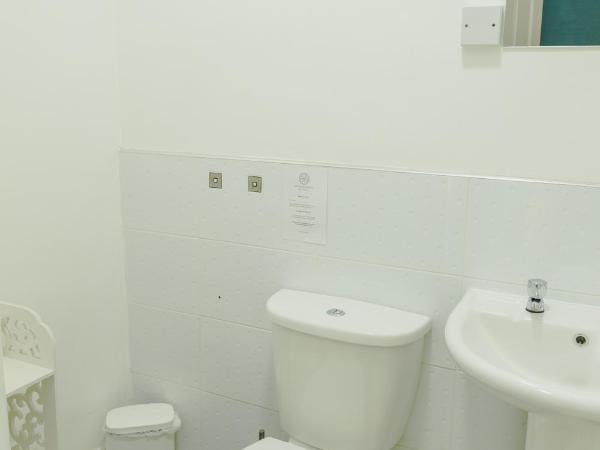 Roundhay, North Leeds Accommodation : photo 1 de la chambre chambre double avec salle de bains privative