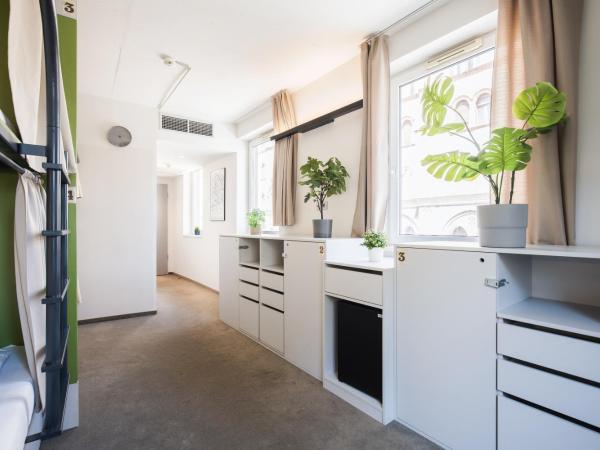 Maverick Urban Lodge : photo 7 de la chambre lit dans dortoir mixte de 4 lits