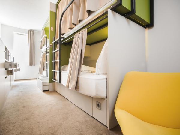 Maverick Urban Lodge : photo 2 de la chambre lit dans dortoir mixte de 4 lits