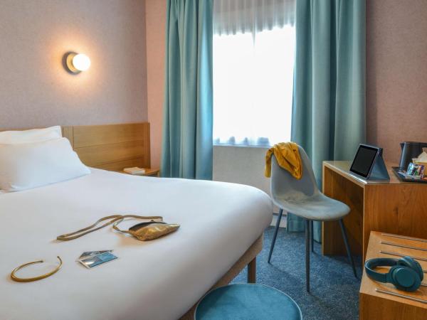 Sure Hotel by Best Western Centre Beaune : photo 3 de la chambre chambre standard lit queen-size