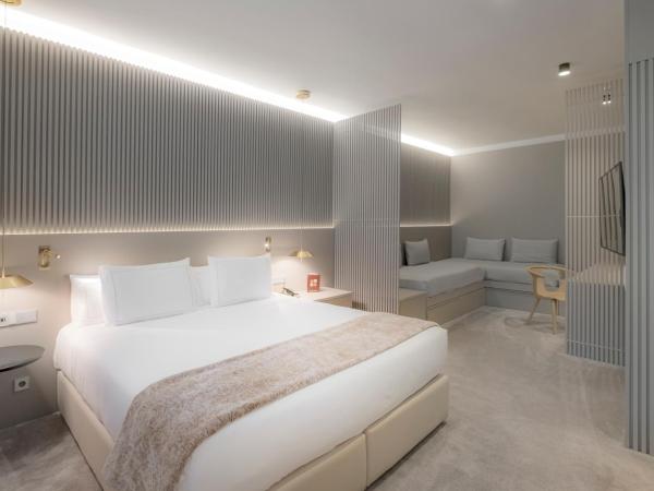Carlemany Girona : photo 2 de la chambre chambre familiale (2 adultes + 2 enfants)
