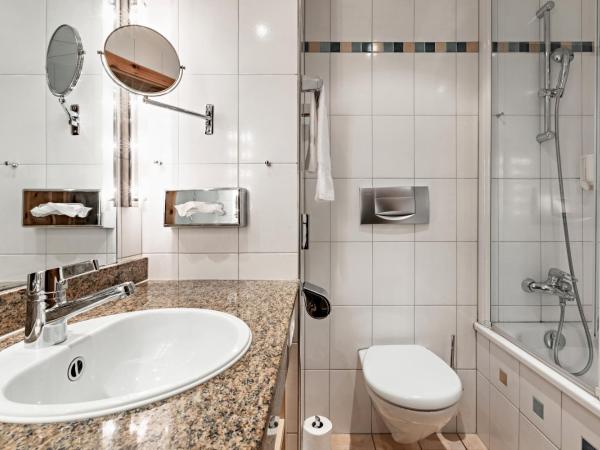 AROSA ALPINE CLUB - Adults only : photo 5 de la chambre chambre double ou lits jumeaux supérieure