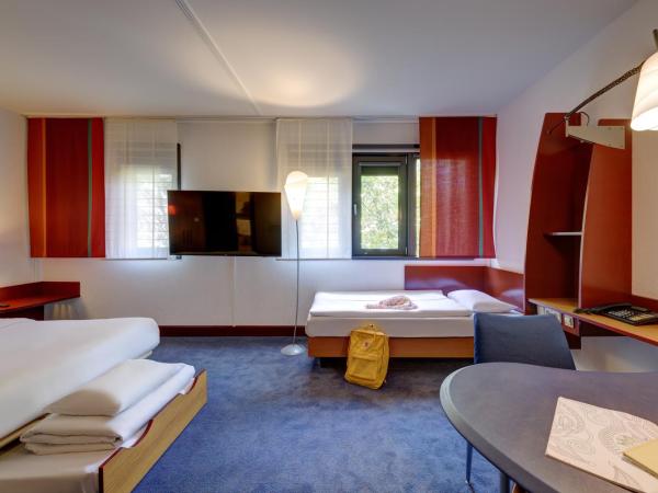 Novotel Suites München Parkstadt Schwabing : photo 10 de la chambre suite familiale