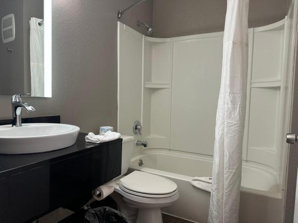 Motel 6 Hollywood : photo 3 de la chambre chambre lit king-size