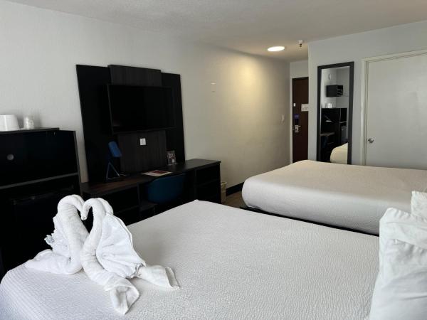 Motel 6 Hollywood : photo 7 de la chambre chambre avec 2 grands lits queen-size