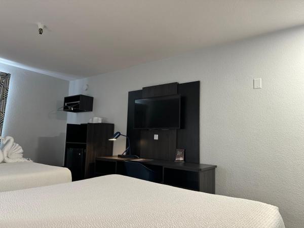 Motel 6 Hollywood : photo 2 de la chambre chambre avec 2 grands lits queen-size