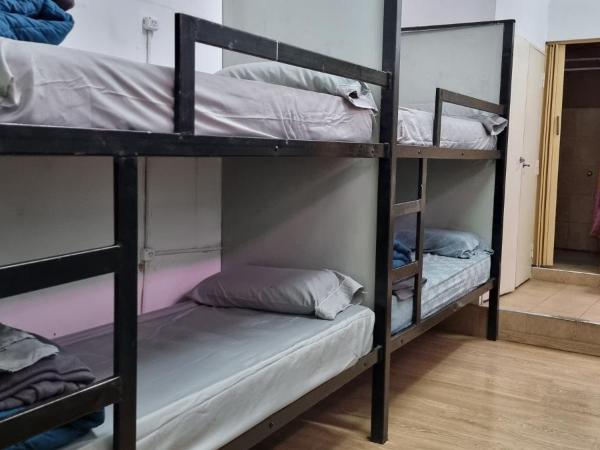 Windmill Hostel : photo 1 de la chambre lit dans dortoir mixte de 8 lits 