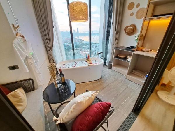 Edge Central Pattaya by Mickey : photo 8 de la chambre appartement 1 chambre avec baignoire spa
