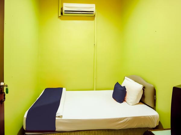 New Casavilla Travellers Lodge Pudu : photo 1 de la chambre chambre simple