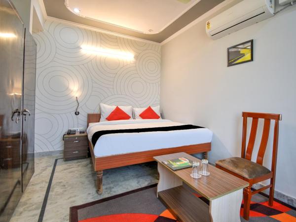 OYO Hotel 7 Nights : photo 10 de la chambre chambre triple classique
