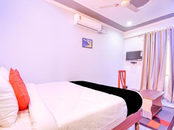 OYO Hotel 7 Nights : photo 5 de la chambre chambre triple classique