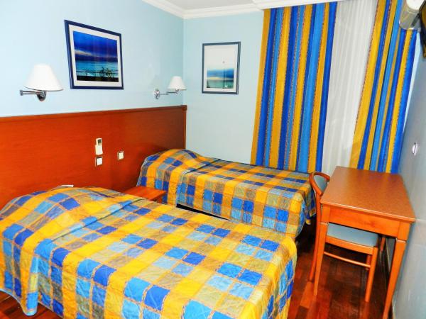 Antares hostel : photo 1 de la chambre chambre triple