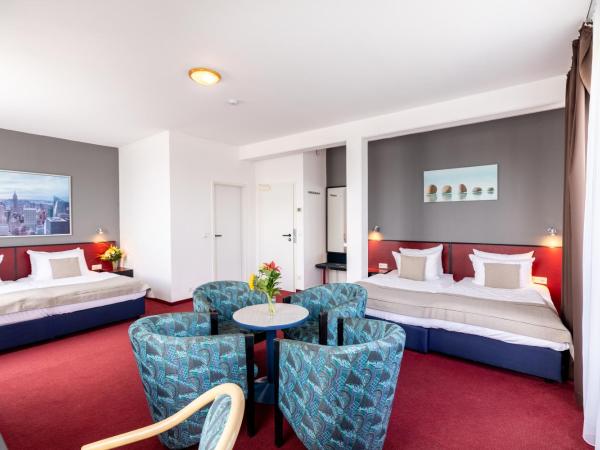 Hotel Aviva : photo 8 de la chambre chambre familiale