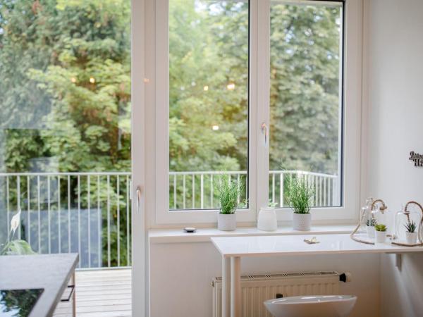 zimmer-graz : photo 2 de la chambre appartement avec balcon